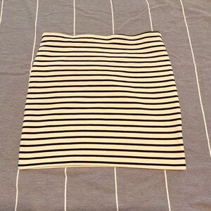 Forever 21 Skirt Striped Black & White Size S